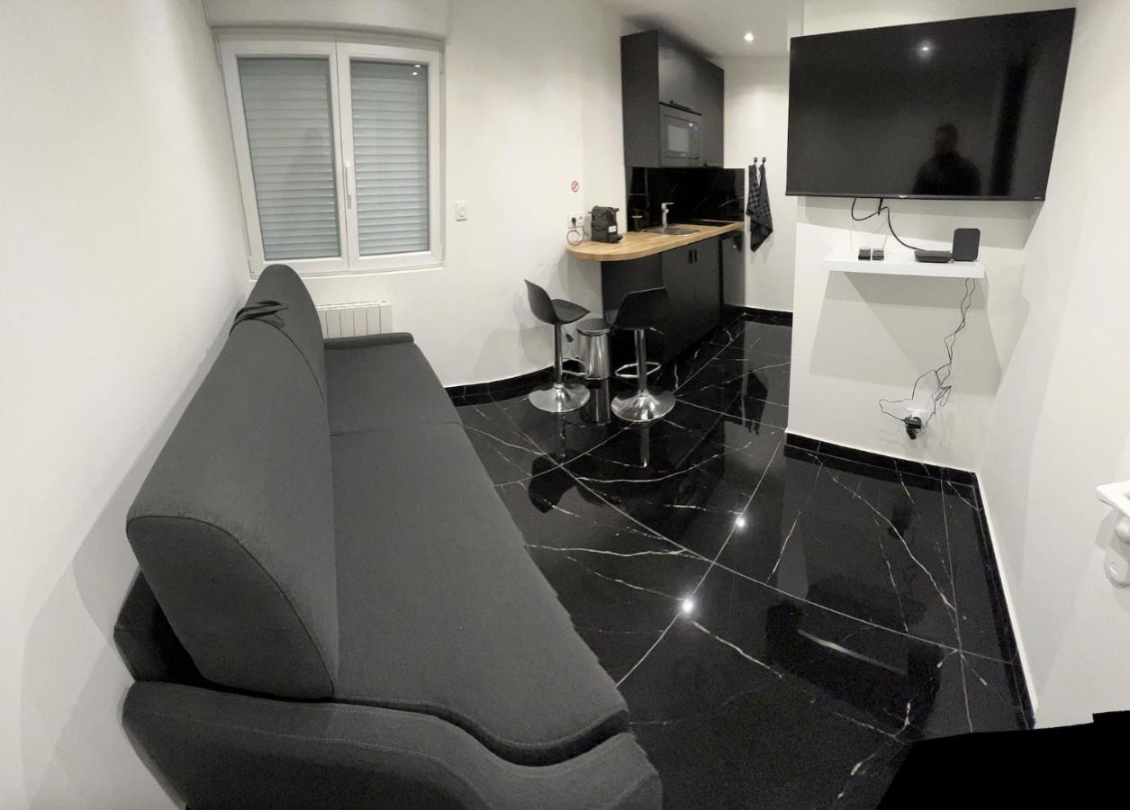 Bella Vita - Studio Tout Equipe - Tv Netflix - Centre Ville 100M- Gare 50M - Basilique 200M Лизьё Экстерьер фото